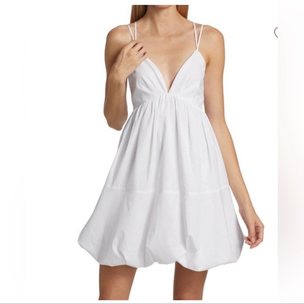 White dress clinq a sept